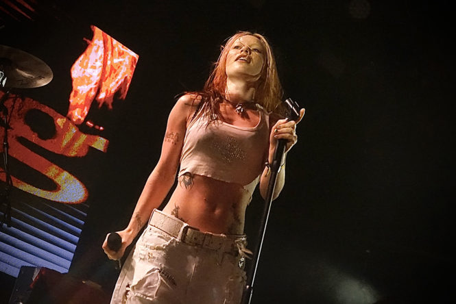 Wet Leg - Alina Salihbekova - xsnoise